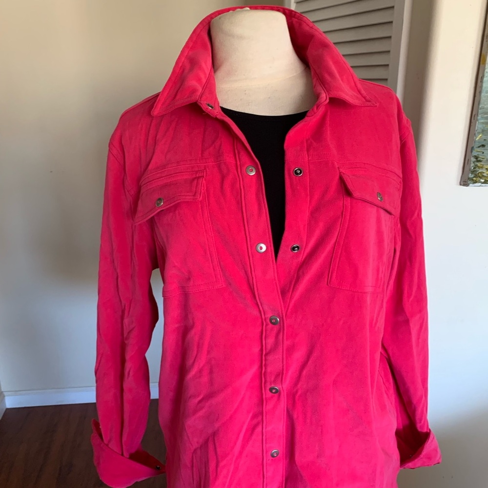 Pretty in pink ultra suede snap button blouse, in like new condition.